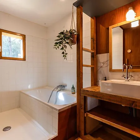 לינה וארוחת בוקר Les Ptis Chiffons